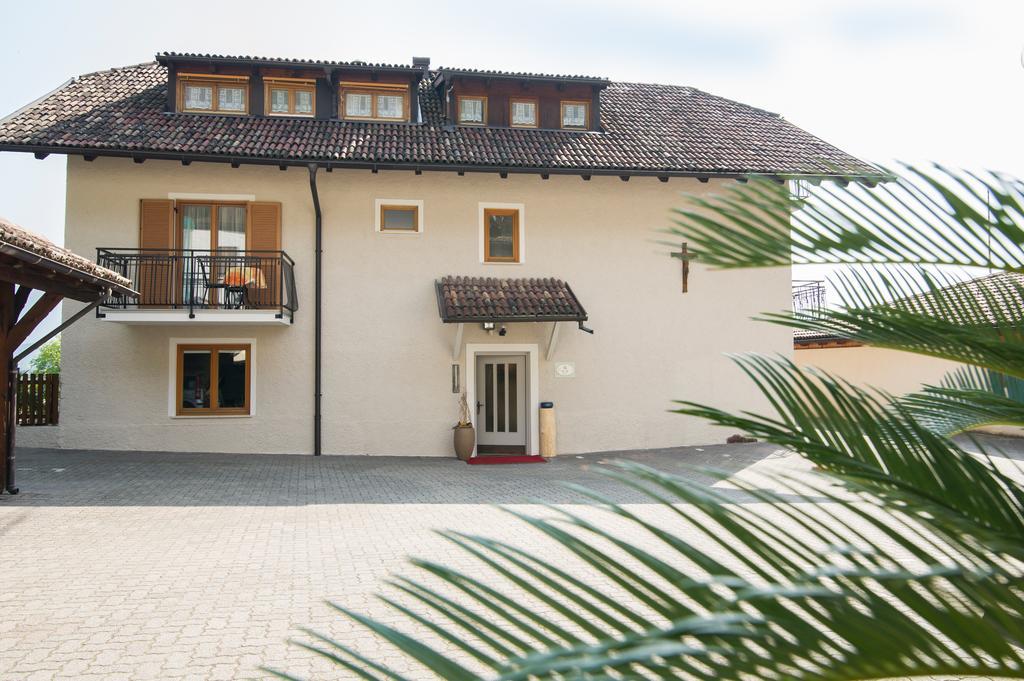 Garni Gartenheim Caldaro Εξωτερικό φωτογραφία